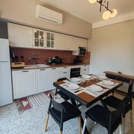 Maison Beaucairoise Clim Et Parking