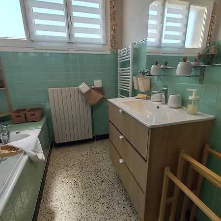 Maison Beaucairoise Clim Et Parking Beaucaire (Gard)