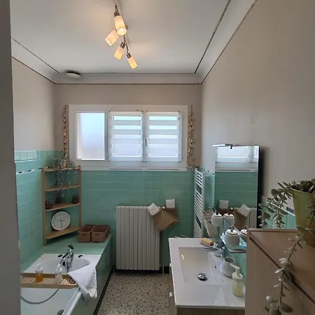 Maison Beaucairoise Clim Et Parking