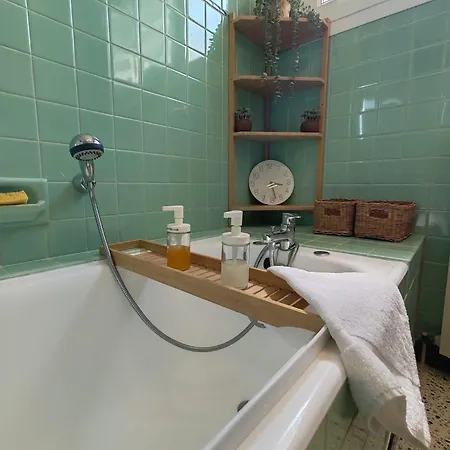 Casa vacanze Maison Beaucairoise Clim Et Parking